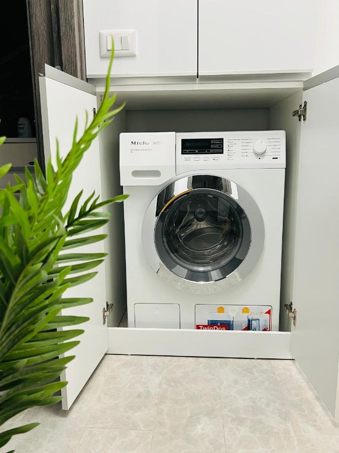 Altheda Living Blue Luxury 29E-4 Appartamento Sfintu Ilie Esterno foto